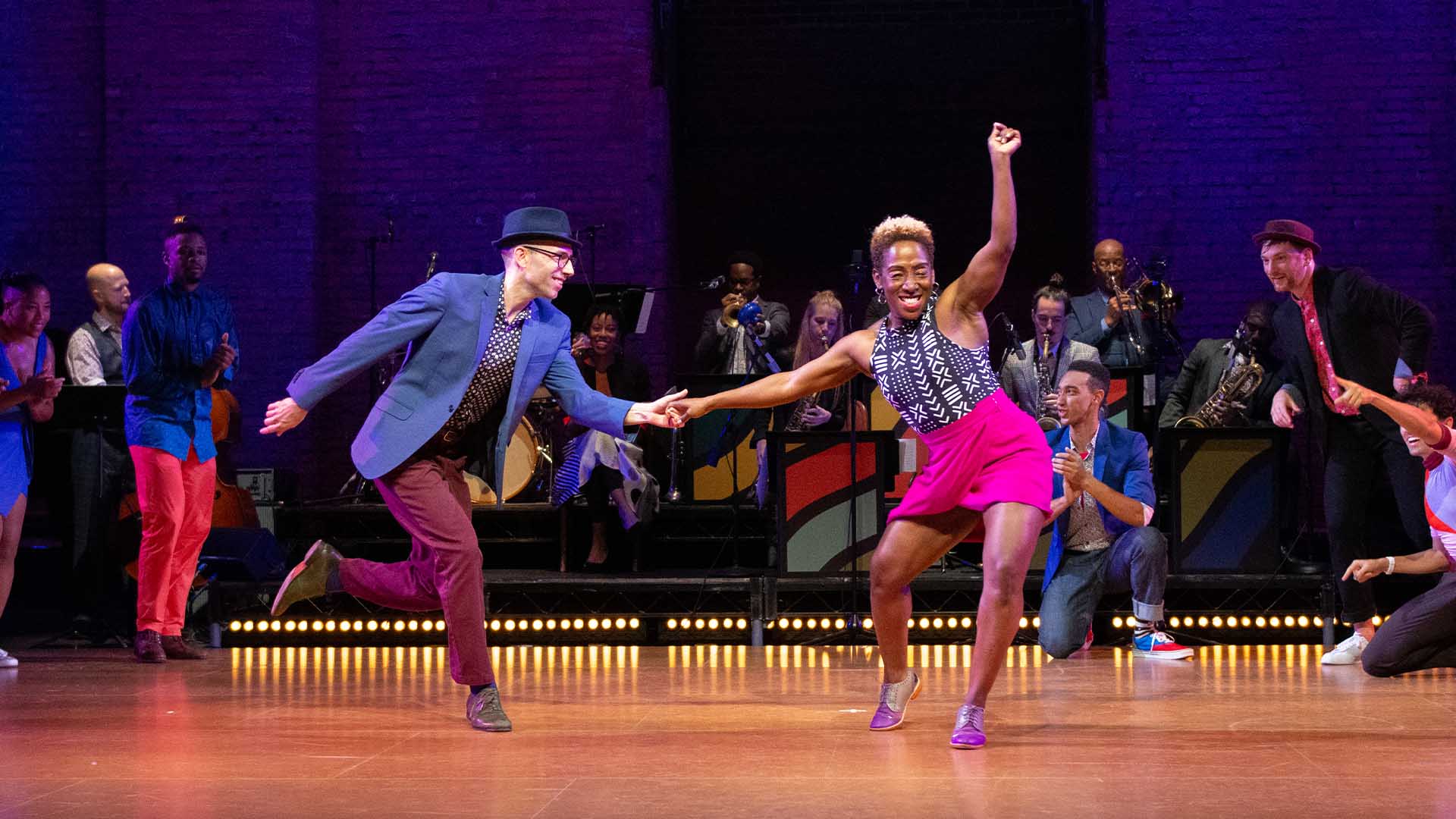 performers of sw!ng out