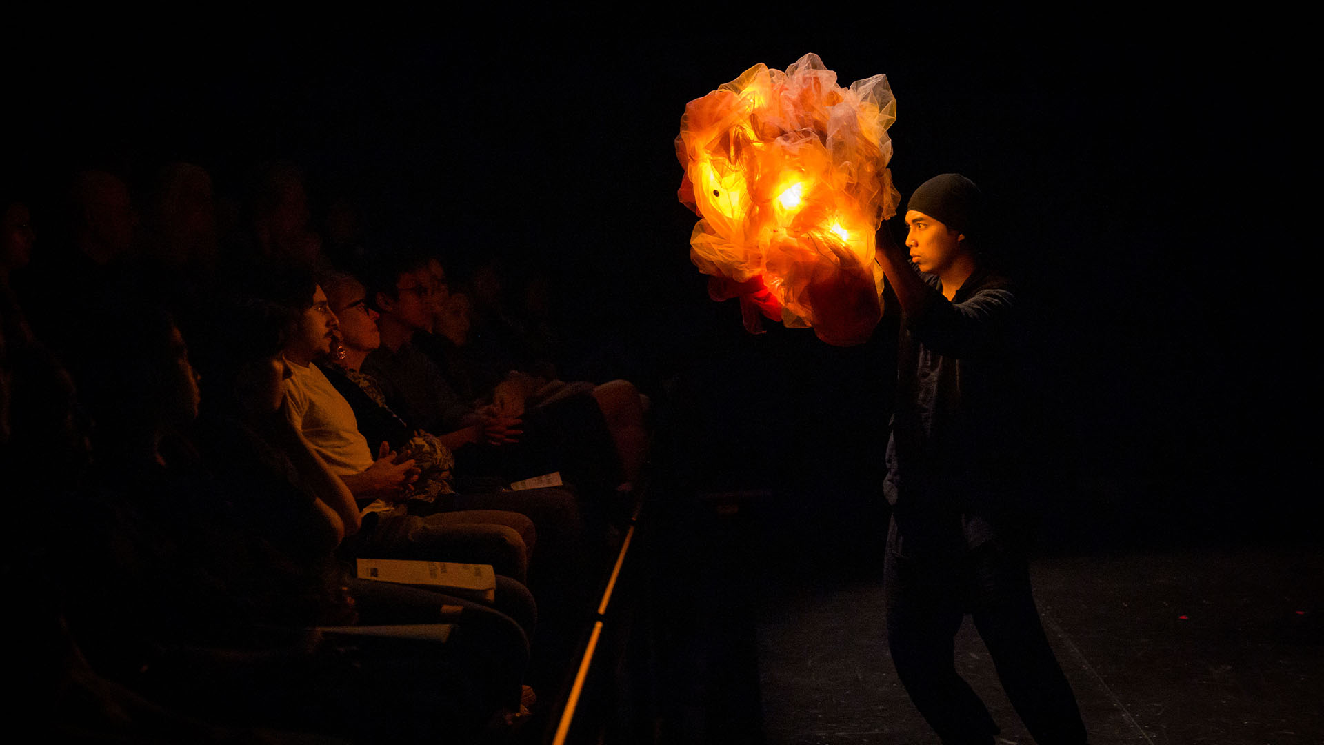 papermoon puppet theatre performing at The Prior