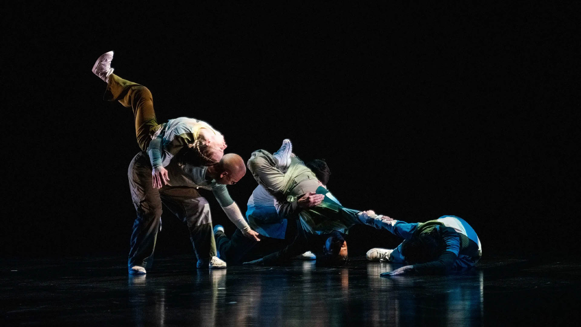 brkfst: stormclutter dancers